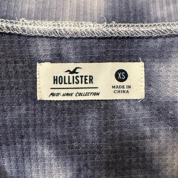 4/$25 Hollister Women’s Waffle Knit Long Sleeve Tie Dye Cropped Top Size XS - Picture 4 of 5